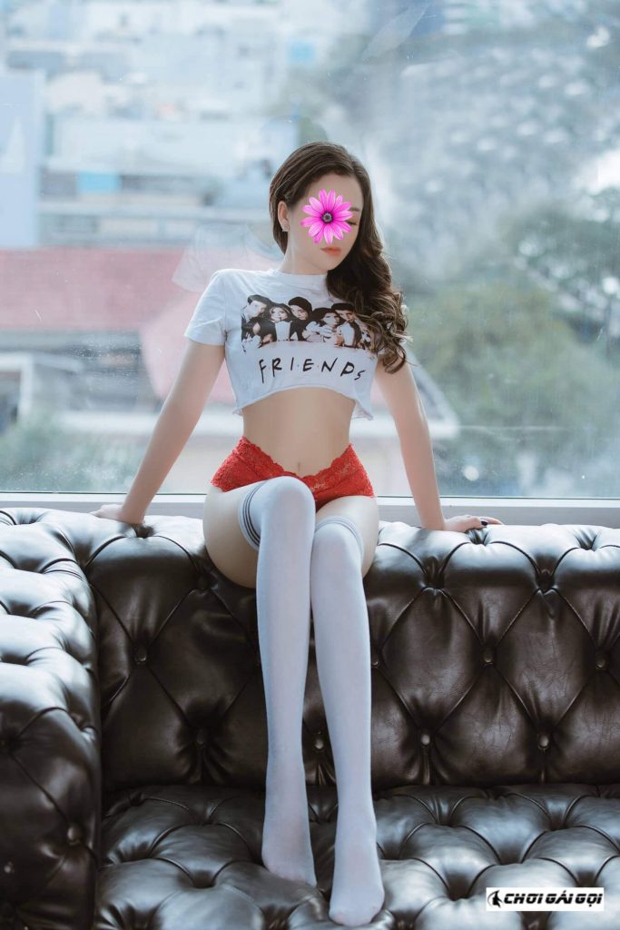 An Nhien Gai Goi Quan 4 8211 gai goi ve