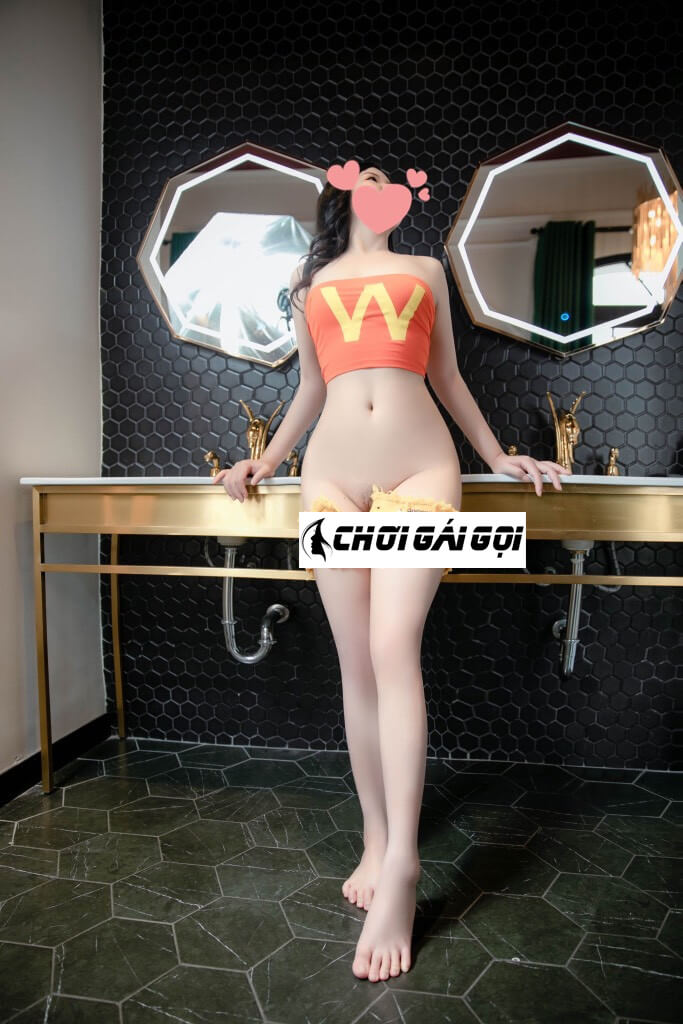 Quynh Ruby Gai Goi Quan 2 8211 Hang That Cuc