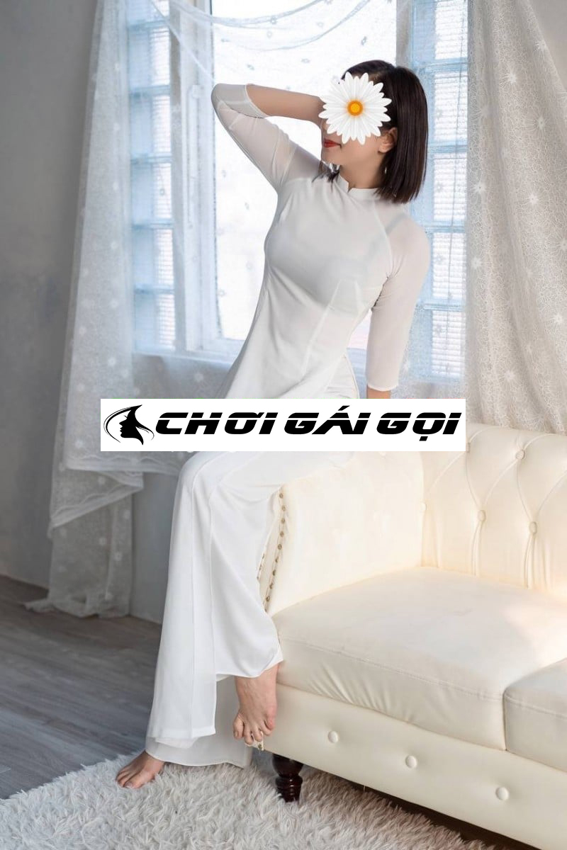 THUY HUONG GAI GOI TAN BINH 8211 DANG DEP MAT