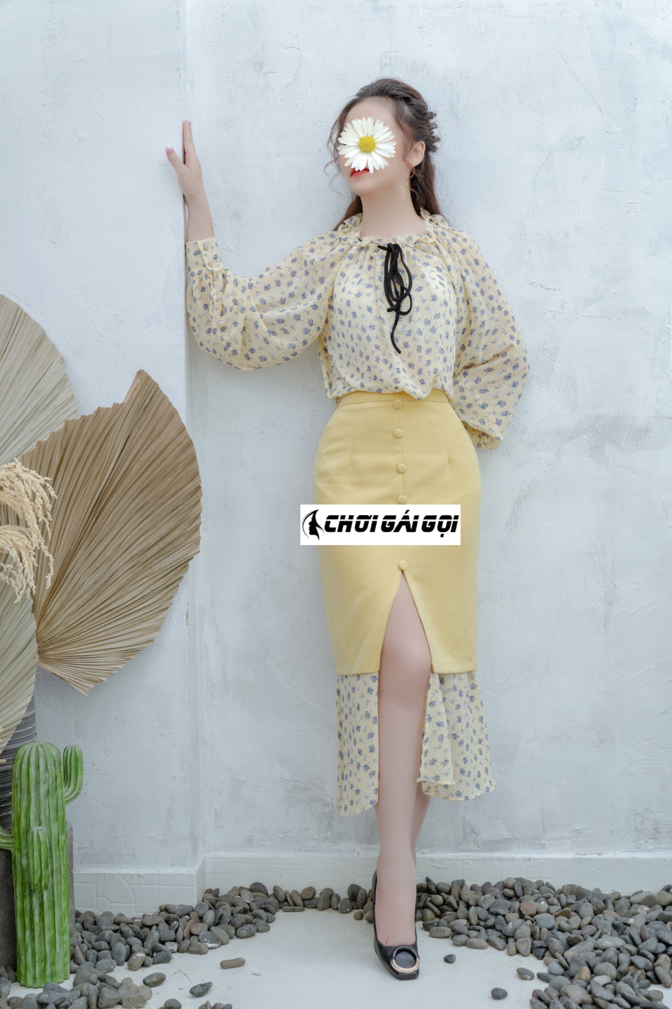 Van Anh Gai Goi Quan 12 8211 Dam dam co